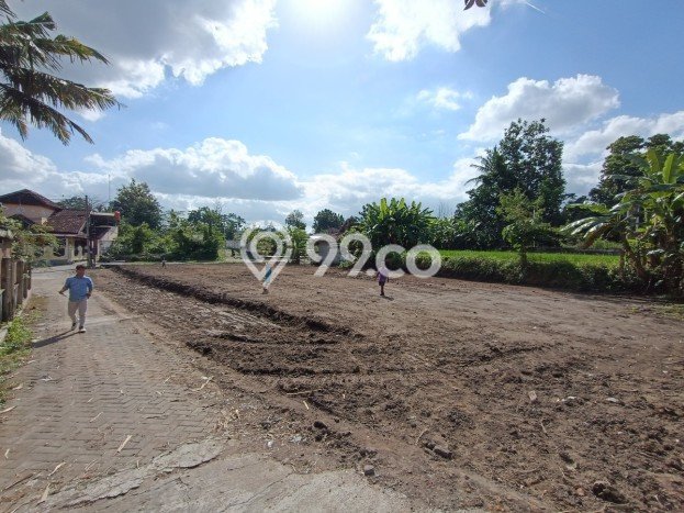Vila di , Ukuran 127m2m², Area Strategis untuk usaha Vila di , Ukuran 127m2m², Area Strategis untuk usaha