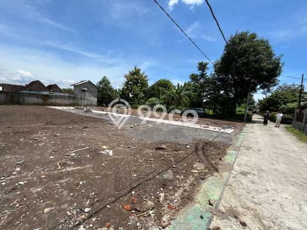 PROSPEKTIF! Tanah Kawasan Berbah, Luas 120m², Lokasi Strategis PROSPEKTIF! Tanah Kawasan Berbah, Luas 120m², Lokasi Strategis