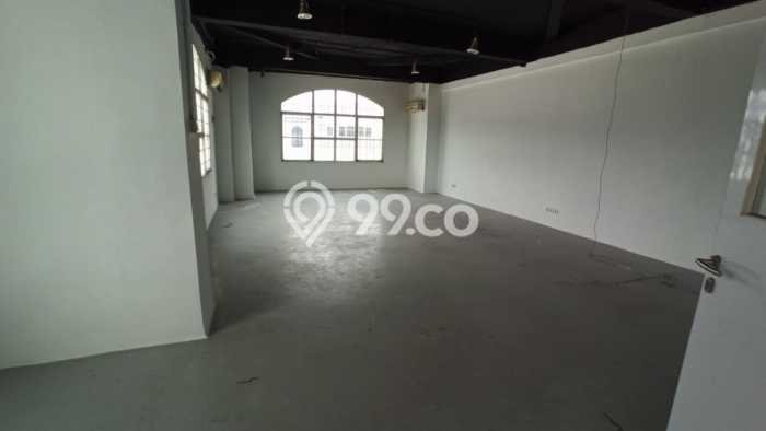 Unit Ruko Dijual di Jakarta Pusat LT 78m2 & LB 78m2 Unit Ruko Dijual di Jakarta Pusat LT 78m2 & LB 78m2