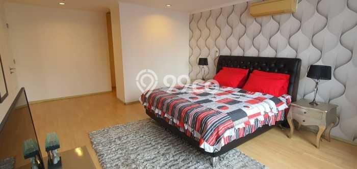 Hunian Strategis 224m2 di Sudirman Jakarta Selatan 3 KT Hunian Strategis 224m2 di Sudirman Jakarta Selatan 3 KT