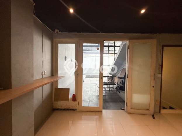 Ruko Bagus Dijual LB 230m2 Lokasi Strategis Jakarta Selatan Area Cocok untuk Berbisnis Ruko Bagus Dijual LB 230m2 Lokasi Strategis Jakarta Selatan Area Cocok untuk Berbisnis