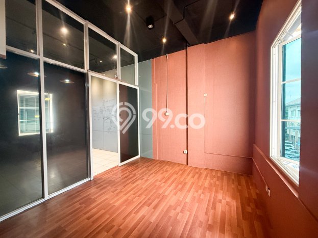 Ruko Bagus Dijual LB 230m2 Lokasi Strategis Jakarta Selatan Area Cocok untuk Berbisnis Ruko Bagus Dijual LB 230m2 Lokasi Strategis Jakarta Selatan Area Cocok untuk Berbisnis