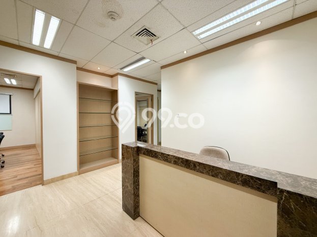 LOKASI TERBAIK! Kantor di , Luas 550m2m², Area Bisnis LOKASI TERBAIK! Kantor di , Luas 550m2m², Area Bisnis
