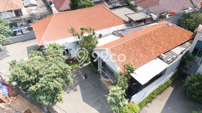 Komersial Kawasan Bisnis di Pegangsaan, Luas 1400m², Mainroad Komersial Kawasan Bisnis di Pegangsaan, Luas 1400m², Mainroad