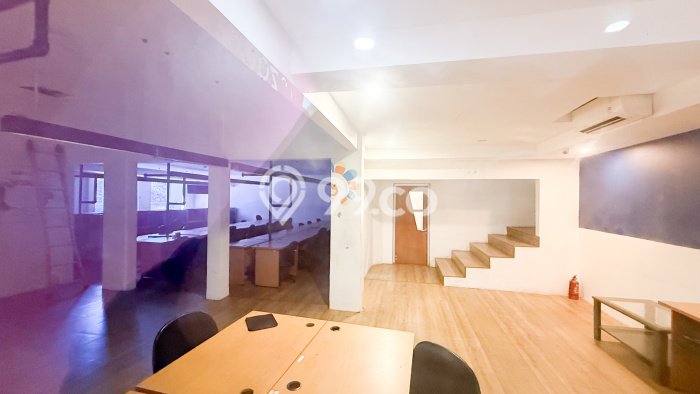 Komersial Kawasan Bisnis di Pegangsaan, Luas 1400m², Mainroad Komersial Kawasan Bisnis di Pegangsaan, Luas 1400m², Mainroad