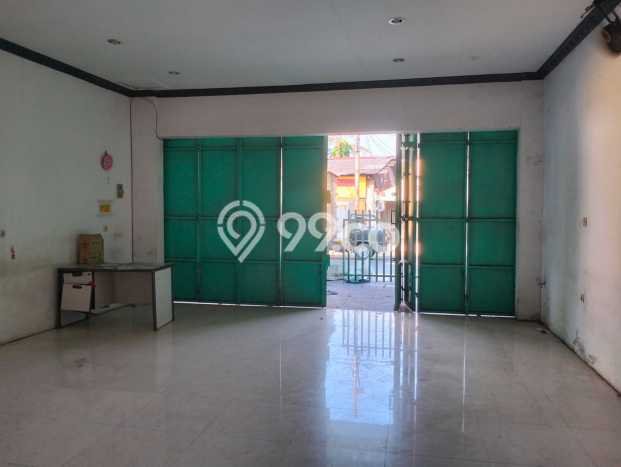 Unit Ruko Disewa Lokasi Duren Sawit, Jakarta Timur Spesifikasi Luas Bangunan 60m2 Unit Ruko Disewa Lokasi Duren Sawit, Jakarta Timur Spesifikasi Luas Bangunan 60m2