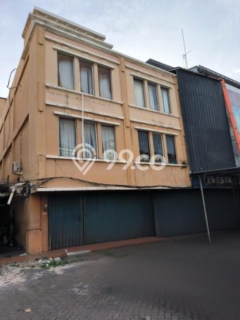 Ruko bagus disewakan di Kelapa Gading Jakarta Utara dengan LB 225m2 harga sewa terbaik Ruko bagus disewakan di Kelapa Gading Jakarta Utara dengan LB 225m2 harga sewa terbaik