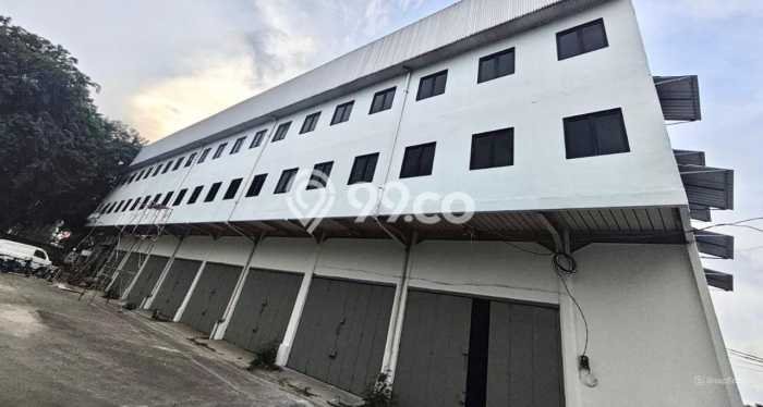 Ruko Disewa di Jakarta Utara dengan LB 225m2 Area Komersial Ramai Ruko Disewa di Jakarta Utara dengan LB 225m2 Area Komersial Ramai