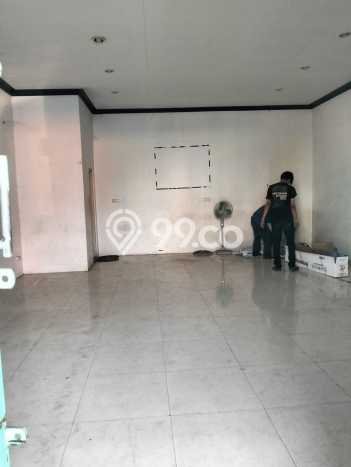 Unit Ruko Disewa Lokasi Duren Sawit, Jakarta Timur Spesifikasi Luas Bangunan 60m2 Unit Ruko Disewa Lokasi Duren Sawit, Jakarta Timur Spesifikasi Luas Bangunan 60m2