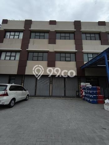Unit Komersial Disewakan di Jakarta Barat Area Strategis Harga Kompetitif Unit Komersial Disewakan di Jakarta Barat Area Strategis Harga Kompetitif