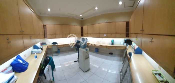 Ruko Dijual di Jakarta Barat LT 200m2 & LB 560m2 Lokasi Terbaik! Ruko Dijual di Jakarta Barat LT 200m2 & LB 560m2 Lokasi Terbaik!