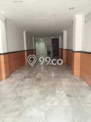 Ruko Disewa di Jakarta Selatan dengan LB 225m2 Area Komersial Ramai Ruko Disewa di Jakarta Selatan dengan LB 225m2 Area Komersial Ramai