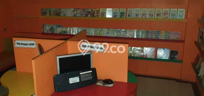 Ruko Dijual di Jakarta Barat LT 200m2 & LB 560m2 Lokasi Terbaik! Ruko Dijual di Jakarta Barat LT 200m2 & LB 560m2 Lokasi Terbaik!