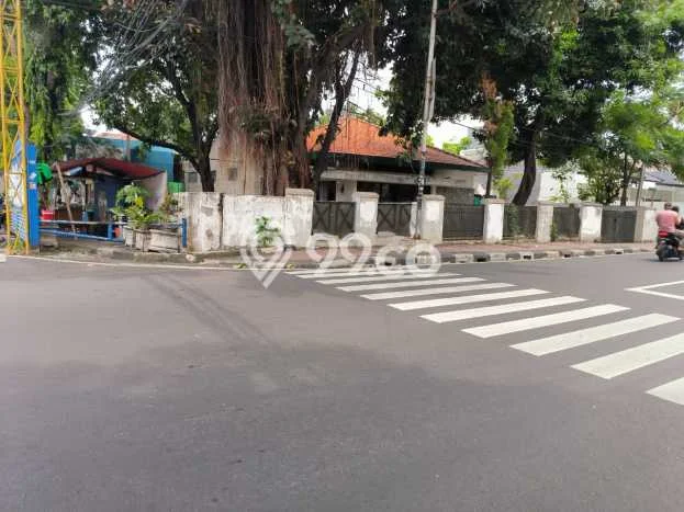 Ruko Disewakan di Area Ramai Cempaka Putih, Jakarta Pusat Ruko Disewakan di Area Ramai Cempaka Putih, Jakarta Pusat