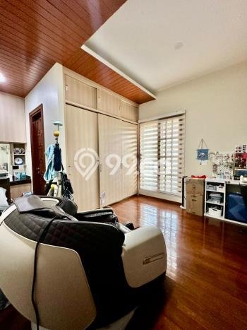 Dijual Rumah Mewah Megah Dengan View Eksklusif di Bintaro, Tangerang Selatan Dijual Rumah Mewah Megah Dengan View Eksklusif di Bintaro, Tangerang Selatan