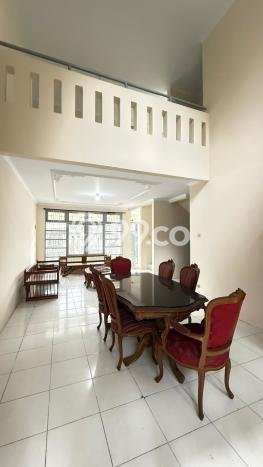 Jual Rumah Luas Megah Dengan View Cantik di Bintaro, Tangerang Selatan Jual Rumah Luas Megah Dengan View Cantik di Bintaro, Tangerang Selatan