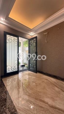 Jual Rumah Mewah Elegan Dengan View Eksklusif di Pondok Indah, Jakarta Selatan Jual Rumah Mewah Elegan Dengan View Eksklusif di Pondok Indah, Jakarta Selatan