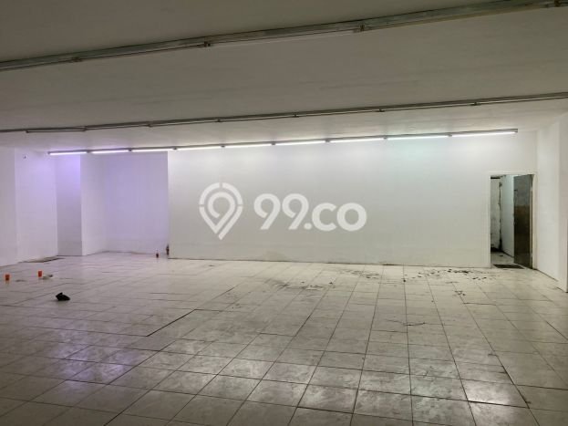 Area Ramai! Ruko Dijual di Pancoran untuk Bisnis Luas Bangunan 300m2 Area Ramai! Ruko Dijual di Pancoran untuk Bisnis Luas Bangunan 300m2