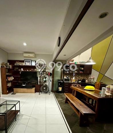 Hunian Luxury di Tangerang Selatan Lokasi Strategis Kondisi Baik Hunian Luxury di Tangerang Selatan Lokasi Strategis Kondisi Baik
