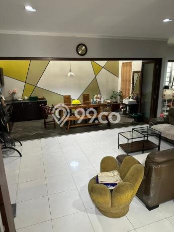 Hunian Luxury di Tangerang Selatan Lokasi Strategis Kondisi Baik Hunian Luxury di Tangerang Selatan Lokasi Strategis Kondisi Baik