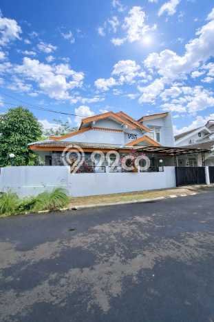 Rumah Mewah LB 130m2 Siap Pakai Desain Elegan di Bintaro, Tangerang Selatan Rumah Mewah LB 130m2 Siap Pakai Desain Elegan di Bintaro, Tangerang Selatan