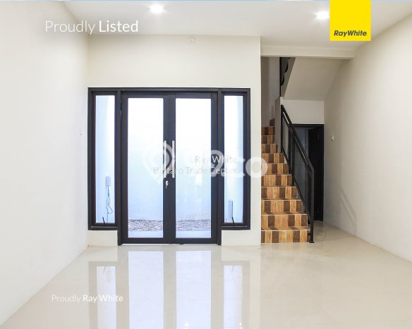 Hunian Cantik Modern Lb 100m2 di Kebayoran Lama, Jakarta Selatan Hunian Cantik Modern Lb 100m2 di Kebayoran Lama, Jakarta Selatan