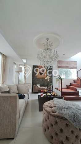 For Sale Rumah Mewah Exclusive di Ciputat, Tangerang Selatan For Sale Rumah Mewah Exclusive di Ciputat, Tangerang Selatan