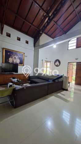 Jual Rumah Mewah Megah Dengan View Cantik di Bintaro, Tangerang Selatan Jual Rumah Mewah Megah Dengan View Cantik di Bintaro, Tangerang Selatan