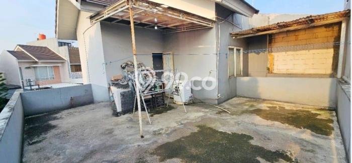 Rumah Strategis Minimalis Lb 114m2 di Ciputat, Tangerang Selatan Rumah Strategis Minimalis Lb 114m2 di Ciputat, Tangerang Selatan