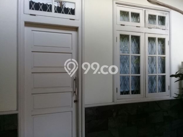 Jual Rumah Mewah Megah Dengan View Cantik di Bintaro, Tangerang Selatan Jual Rumah Mewah Megah Dengan View Cantik di Bintaro, Tangerang Selatan