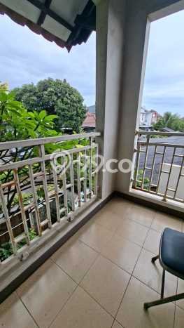 Jual Rumah Mewah Megah Dengan View Cantik di Bintaro, Tangerang Selatan Jual Rumah Mewah Megah Dengan View Cantik di Bintaro, Tangerang Selatan