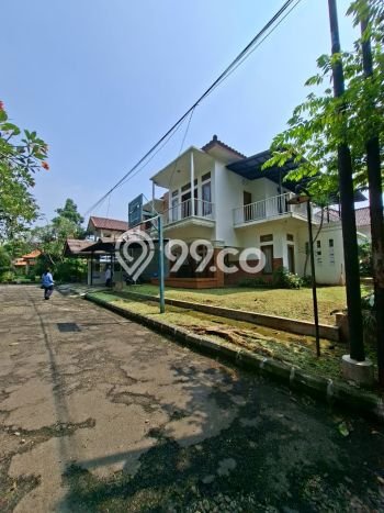 Hunian Mewah LB 400m2 Siap Huni Desain Elegan di Bintaro, Tangerang Selatan Hunian Mewah LB 400m2 Siap Huni Desain Elegan di Bintaro, Tangerang Selatan