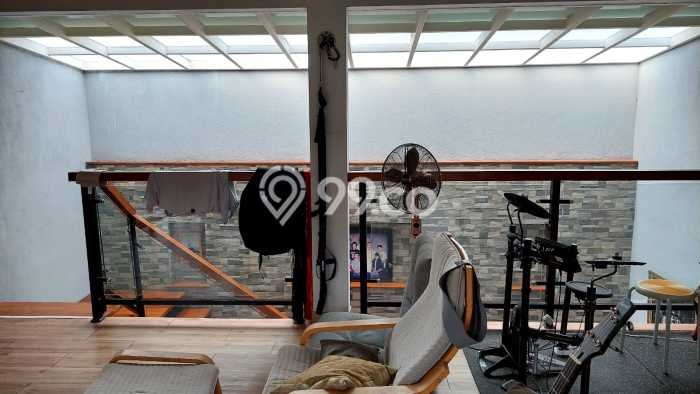 Jual Rumah Mewah Megah Dengan View Cantik di Bintaro, Tangerang Selatan Jual Rumah Mewah Megah Dengan View Cantik di Bintaro, Tangerang Selatan