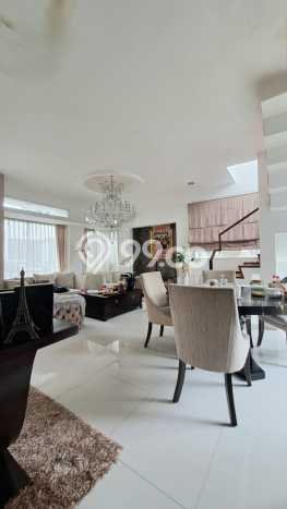For Sale Rumah Mewah Exclusive di Ciputat, Tangerang Selatan For Sale Rumah Mewah Exclusive di Ciputat, Tangerang Selatan