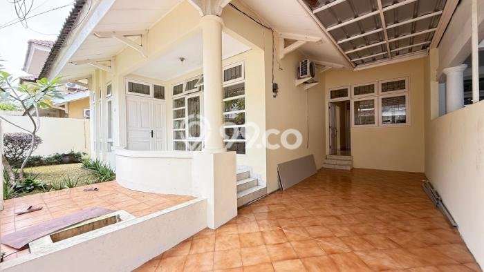 Rumah Luxury Modern Tanpa Renovasi di Bintaro Tangerang Selatan Rumah Luxury Modern Tanpa Renovasi di Bintaro Tangerang Selatan
