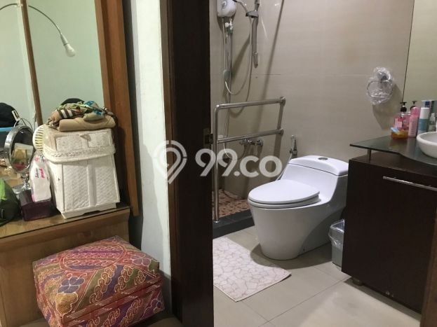 Ready to Use! Premium House LT 166m2 Desain Elegan di Lebak Bulus Ready to Use! Premium House LT 166m2 Desain Elegan di Lebak Bulus