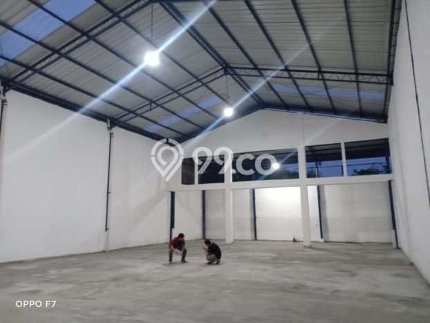 Untuk Dijual! Gudang di Daan Mogot Jakarta Barat LT 400m2 / LB 1200m2 Kawasan Bisnis Untuk Dijual! Gudang di Daan Mogot Jakarta Barat LT 400m2 / LB 1200m2 Kawasan Bisnis