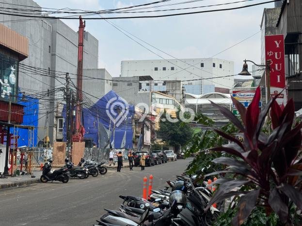 Dijual! Ruko di Blok M Jakarta Selatan LT 202m2 / LB 1032m2 Kawasan Strategis Dijual! Ruko di Blok M Jakarta Selatan LT 202m2 / LB 1032m2 Kawasan Strategis