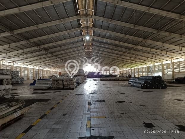 Disewakan Gudang di Kawasan Ramai Jatake Luas 9240m2 Disewakan Gudang di Kawasan Ramai Jatake Luas 9240m2