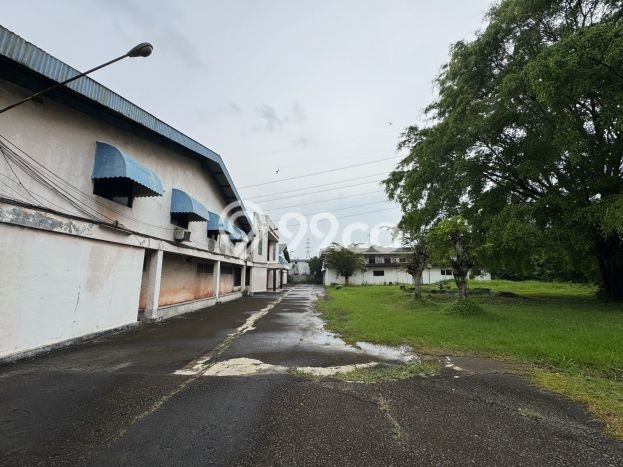 Lokasi Strategis! Dijual Gudang Bisnis di Karawang Timur, Karawang Kondisi Baik Lokasi Strategis! Dijual Gudang Bisnis di Karawang Timur, Karawang Kondisi Baik