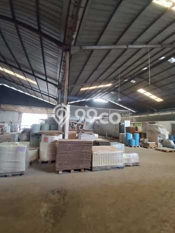 Unit Gudang Paling Strategis di Cipondoh Tangerang dengan LB 1600m2 Unit Gudang Paling Strategis di Cipondoh Tangerang dengan LB 1600m2