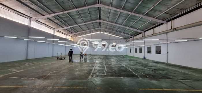 Unit Gudang Dijual di Jakarta Barat LT 5060m2 & LB 4474m2 Unit Gudang Dijual di Jakarta Barat LT 5060m2 & LB 4474m2