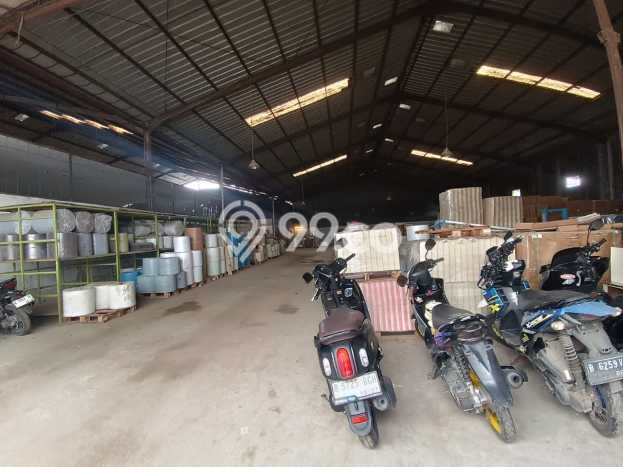 Unit Gudang Paling Strategis di Cipondoh Tangerang dengan LB 1600m2 Unit Gudang Paling Strategis di Cipondoh Tangerang dengan LB 1600m2