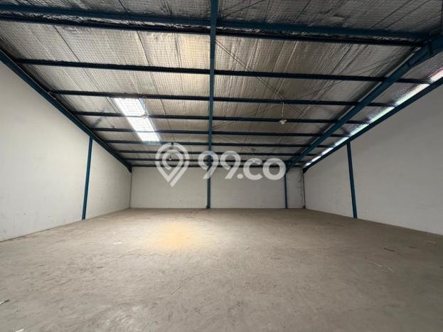 Gudang paling strategis disewakan di Cengkareng Jakarta Barat Gudang paling strategis disewakan di Cengkareng Jakarta Barat