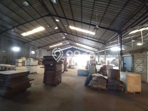 Unit Gudang Paling Strategis di Cipondoh Tangerang dengan LB 1600m2 Unit Gudang Paling Strategis di Cipondoh Tangerang dengan LB 1600m2