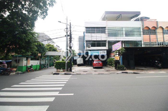 Ruko Dijual di Prime Area Jakarta Pusat Luas 250m2 Ruko Dijual di Prime Area Jakarta Pusat Luas 250m2