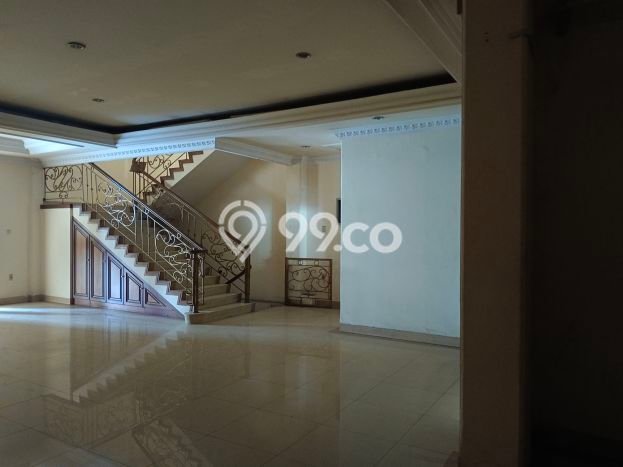 Ruko Dijual di Jakarta Pusat LT 176m2 & LB 792m2 Lokasi Terbaik! Ruko Dijual di Jakarta Pusat LT 176m2 & LB 792m2 Lokasi Terbaik!