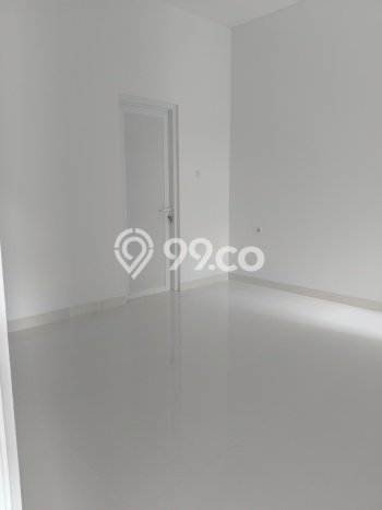 Rumah Elit Modern Tanpa Renovasi di Meruya Jakarta Barat Rumah Elit Modern Tanpa Renovasi di Meruya Jakarta Barat