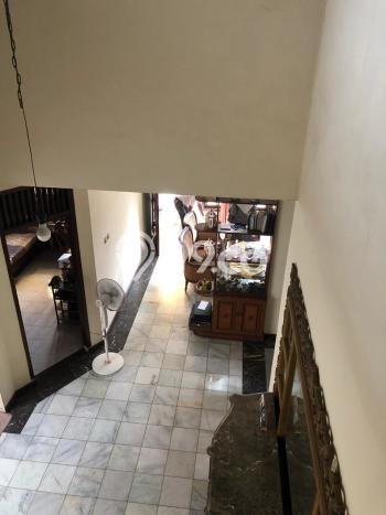 Rumah Strategis Modern Lb 200m2 di Ciputat Timur, Tangerang Selatan Rumah Strategis Modern Lb 200m2 di Ciputat Timur, Tangerang Selatan