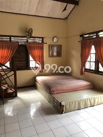 Rumah Strategis Modern Lb 200m2 di Ciputat Timur, Tangerang Selatan Rumah Strategis Modern Lb 200m2 di Ciputat Timur, Tangerang Selatan